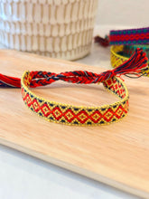 Load image into Gallery viewer, Friendship Bracelet