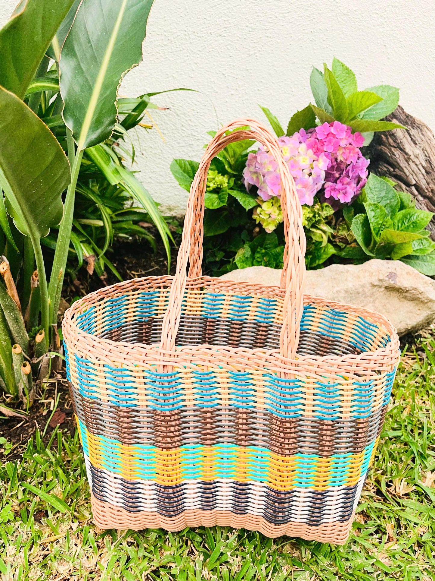 Plastic Tote Bag - Beigemulti