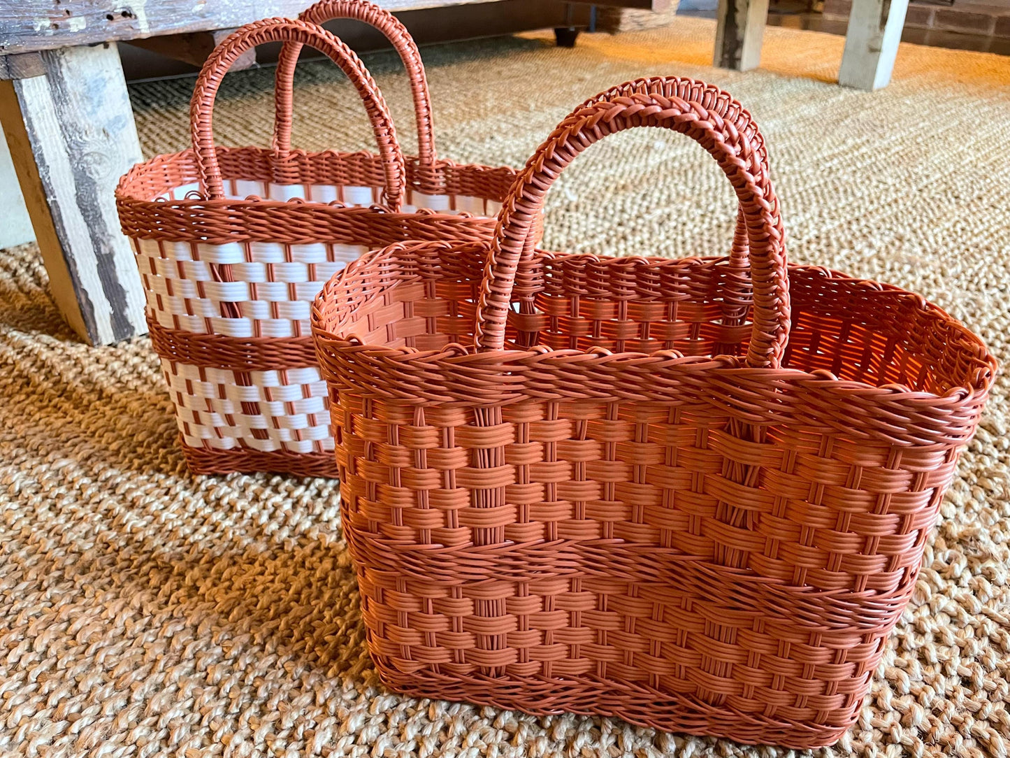 Plastic Market Basket Tote Bag / Medium / Cinnamon