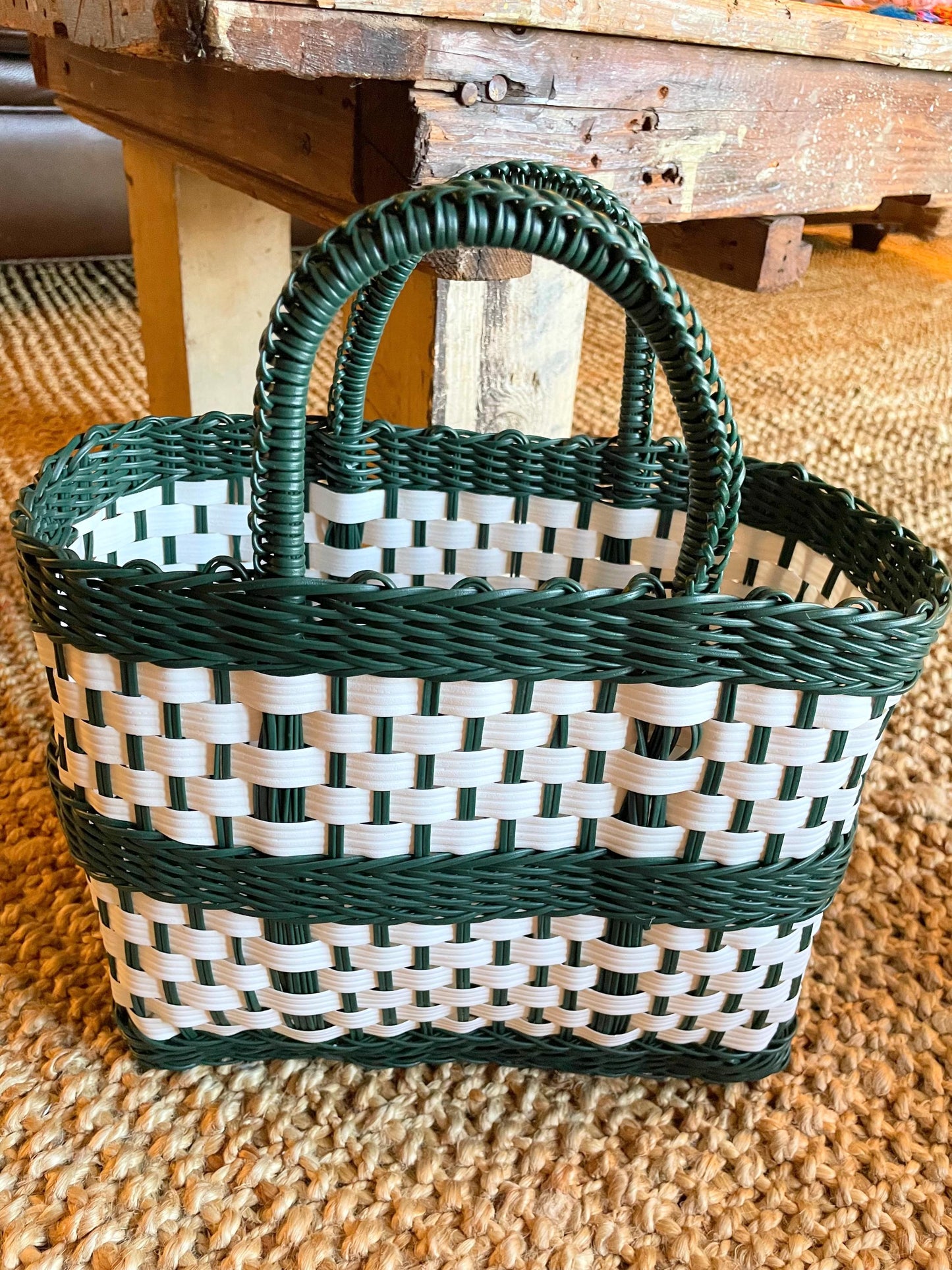 Plastic Market Basket Tote Bag / Medium / Green and White