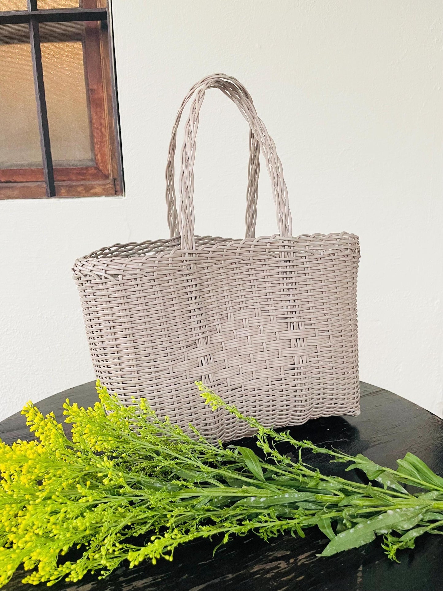Plastic Tote Bag (M) - Light Gray