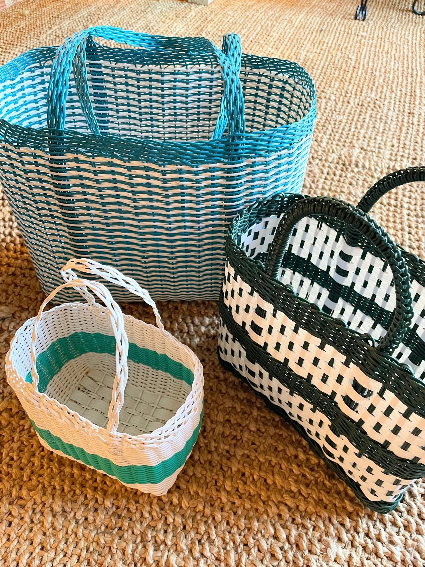 Plastic Basket Tote / Large / Light Blue