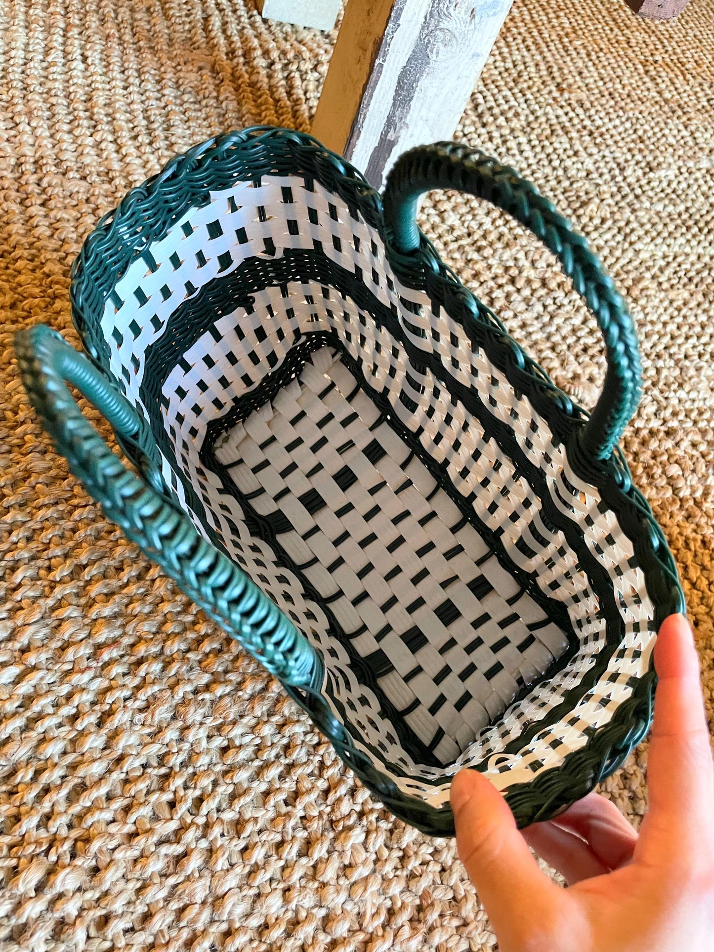 Plastic Market Basket Tote Bag / Medium / Green and White