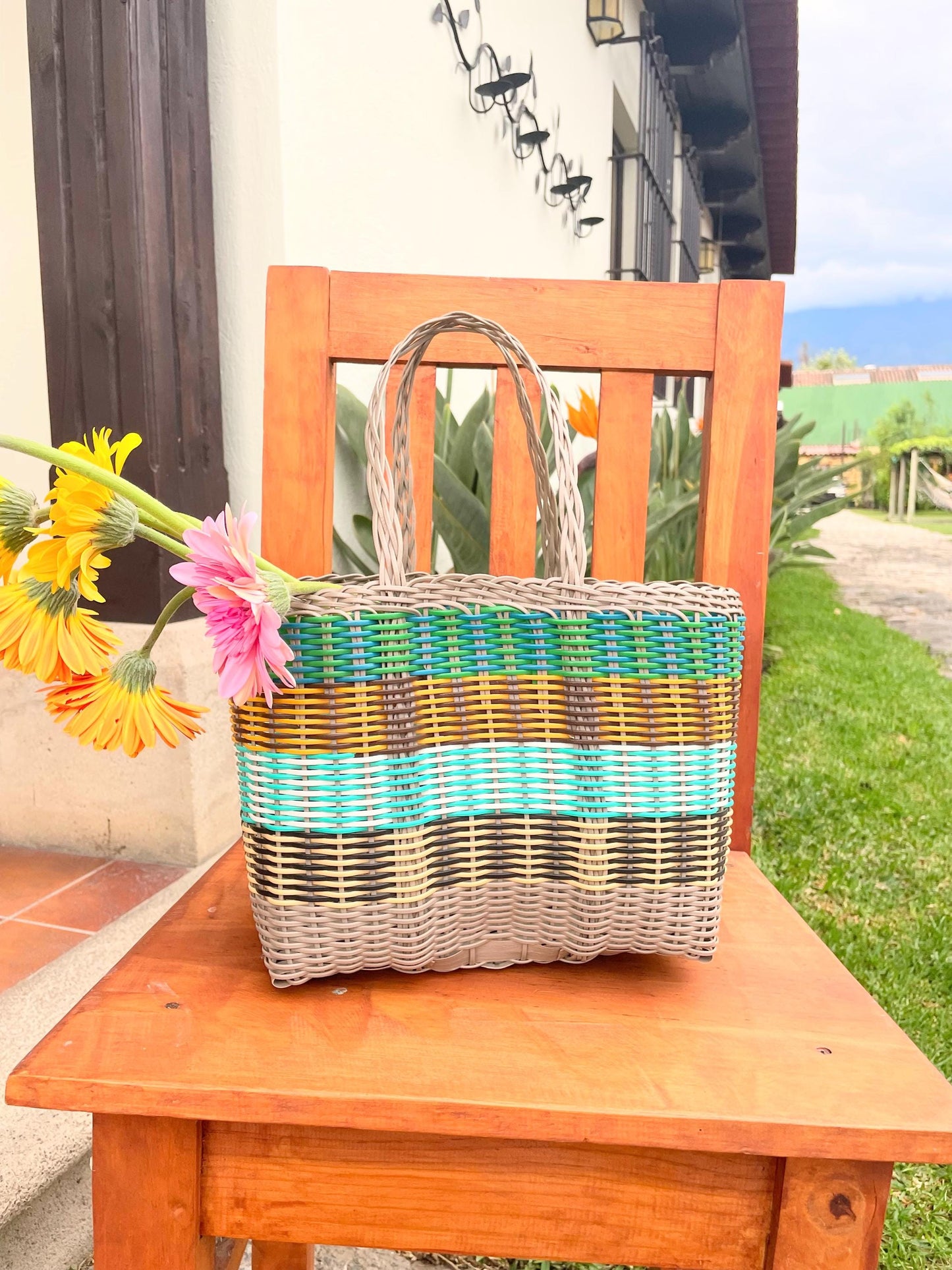 Plastic Tote Bag (M) - Graymulti A
