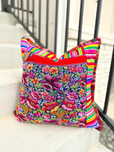 Load image into Gallery viewer, Pillow cover from San Juan Comalapa