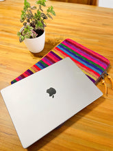 Load image into Gallery viewer, Laptop cover case (L) - Multicolor