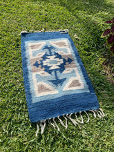 Load image into Gallery viewer, Wool Rug