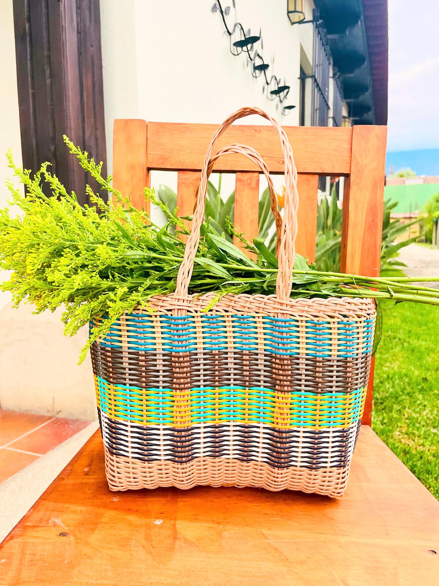 Plastic Tote Bag - Beigemulti