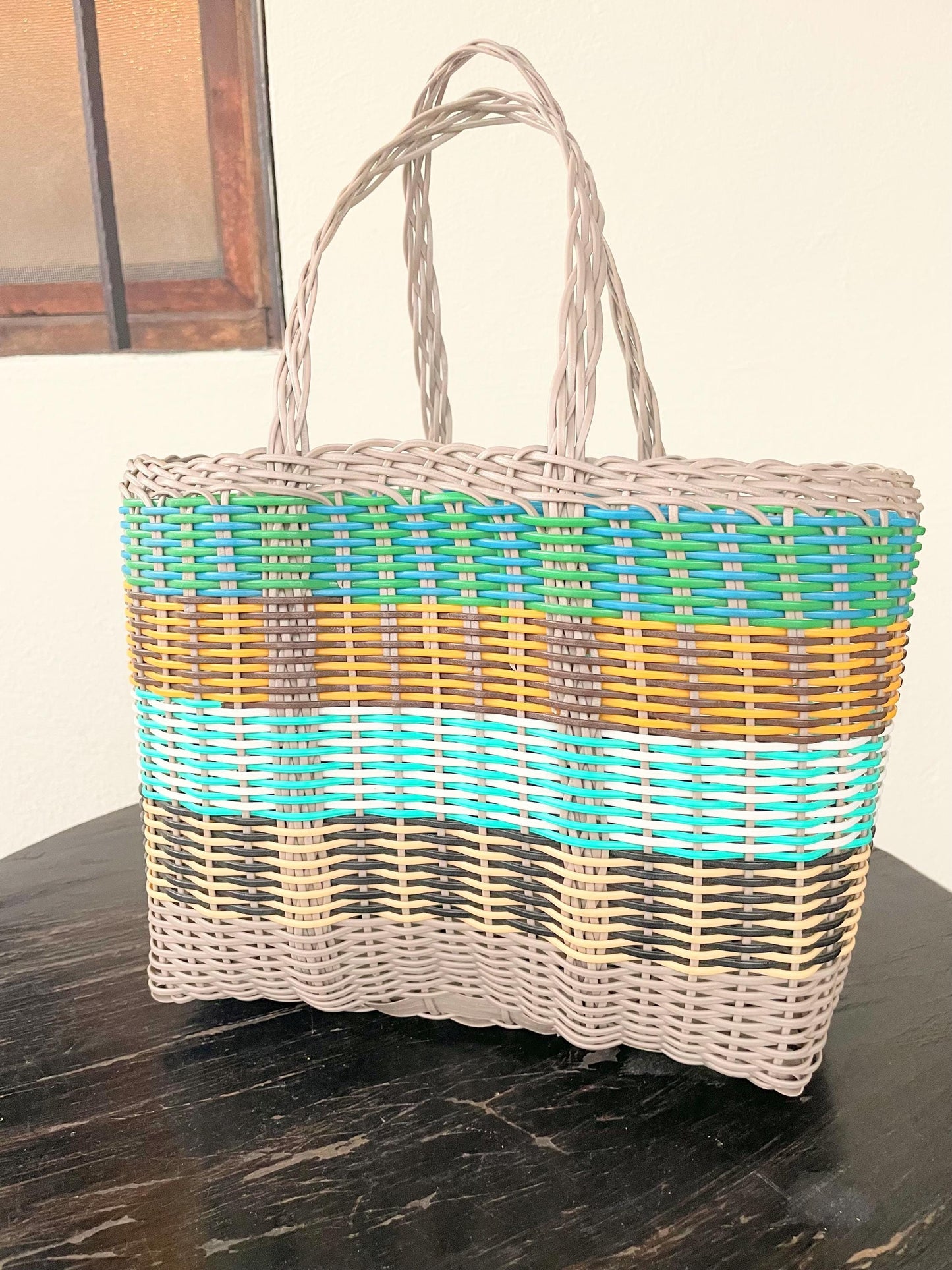 Plastic Tote Bag (M) - Graymulti A